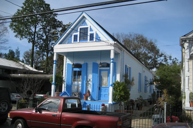 Victorian shotgun houses in Algiers Point across the river from the French Quarter